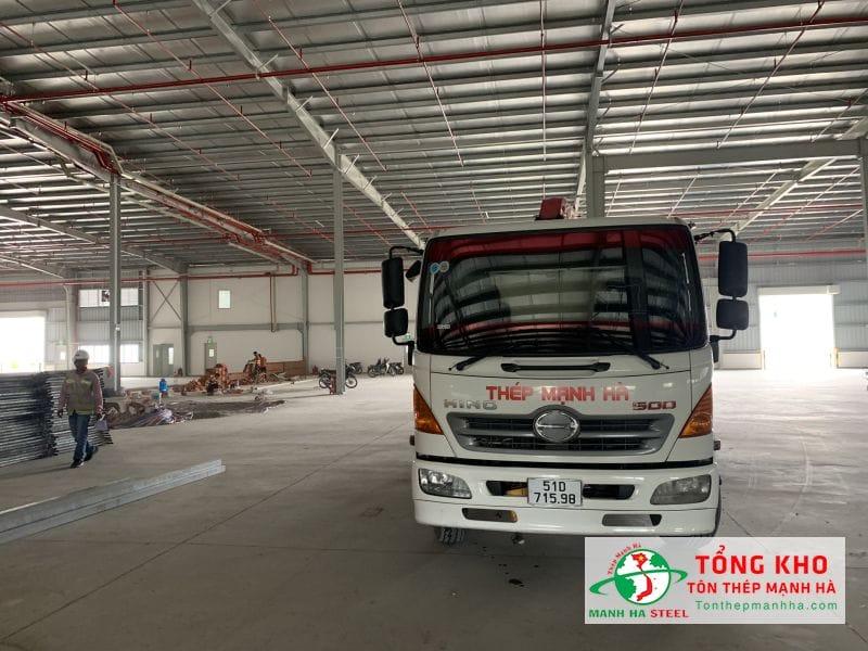 Mua thép hộp 100x200 giá rẻ hơn thị trường 3-7% tại Mạnh Hà