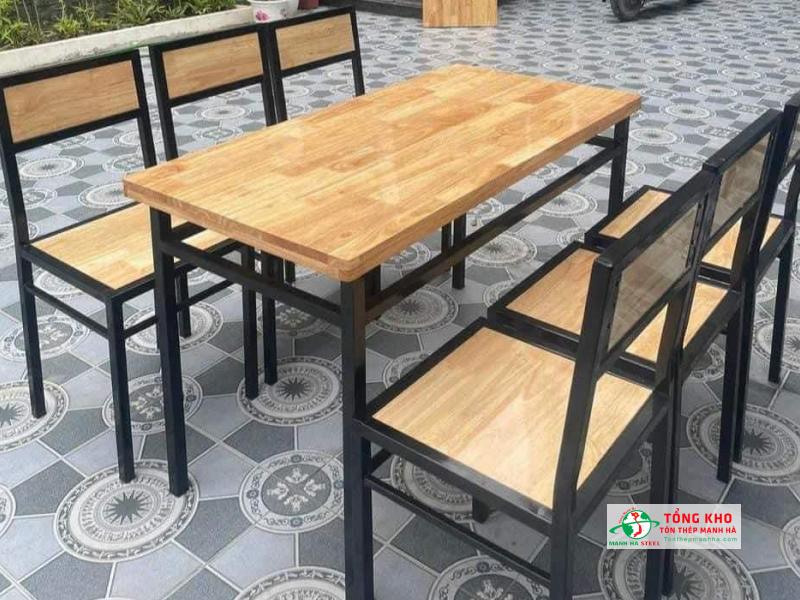 Chân bàn, khung ghế gia công từ sắt hộp vuông 40x40