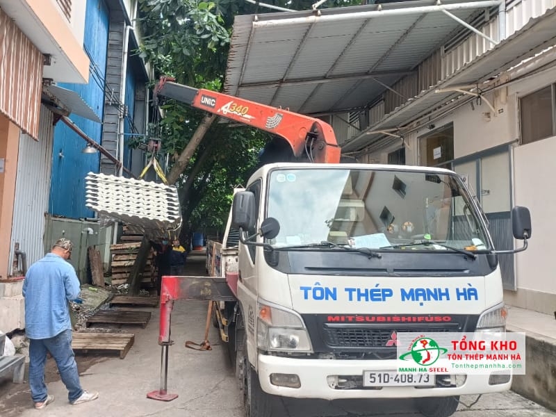 Tôn thép Mạnh Hà cung cấp tôn cách nhiệt 2 lớp chất lượng, giá tốt