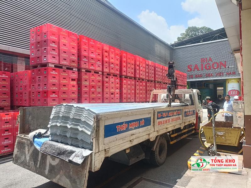 Giao 1000m tôn lạnh cho nhà máy sản xuất bia Sài Gòn