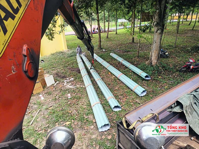 Hoàn tất giao 1000m tôn màu cho Binh Chủng Tăng Thiết Giáp ở Đồng Nai