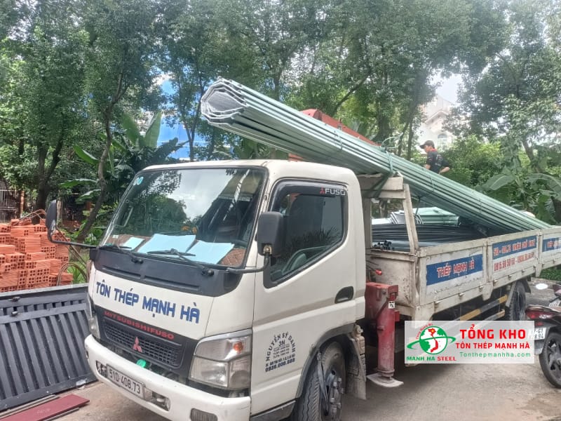 Mạnh Hà là đại lý bán tôn xốp vân gỗ giá tốt