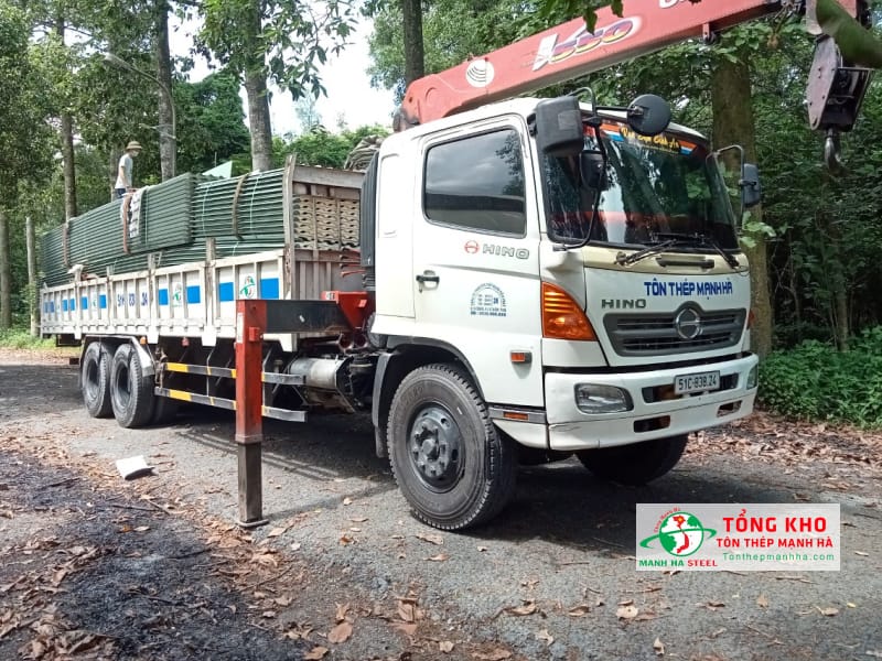 Mua tôn xốp phẳng giả rẻ, giao hàng nhanh tại đại lý Mạnh Hà