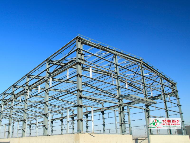 Thép hình I300 xây dựng khung thép siêu thị lớn