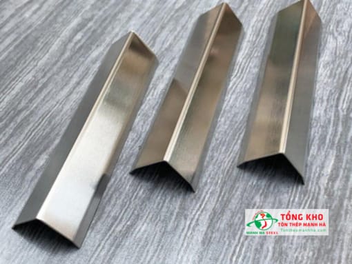 V inox 25x25