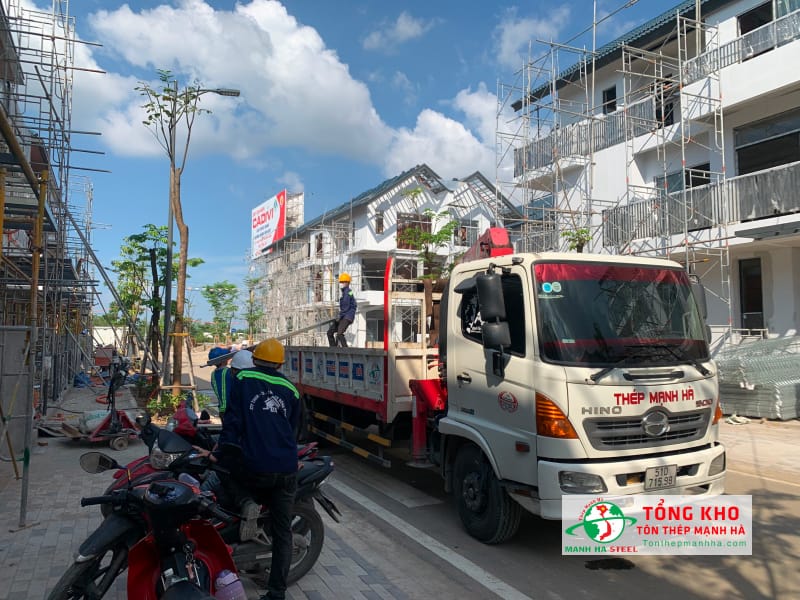 Mạnh Hà vận chuyển thép cường độ cao tận nơi, theo yêu cầu khách hàng