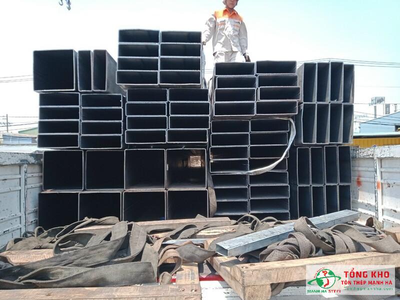 Từng độ dày thép hộp chữ nhật 100x300 sẽ có ứng dụng phù hợp riêng