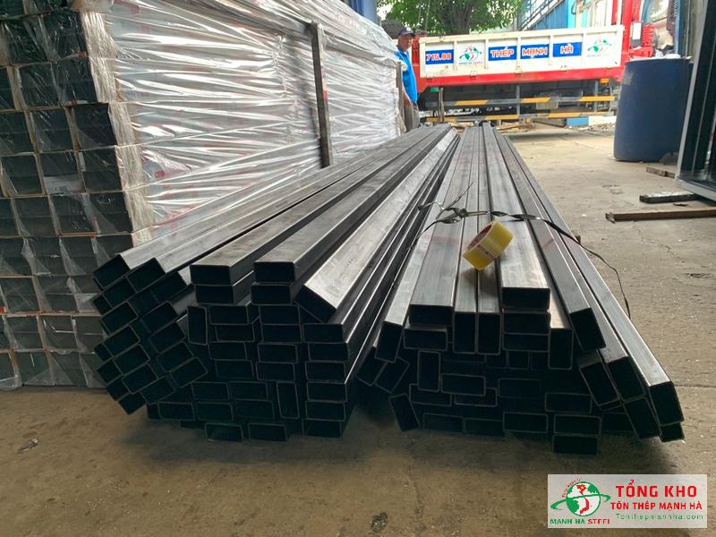 Mua thép hộp 150x250 giá tốt, uy tín tại Mạnh Hà