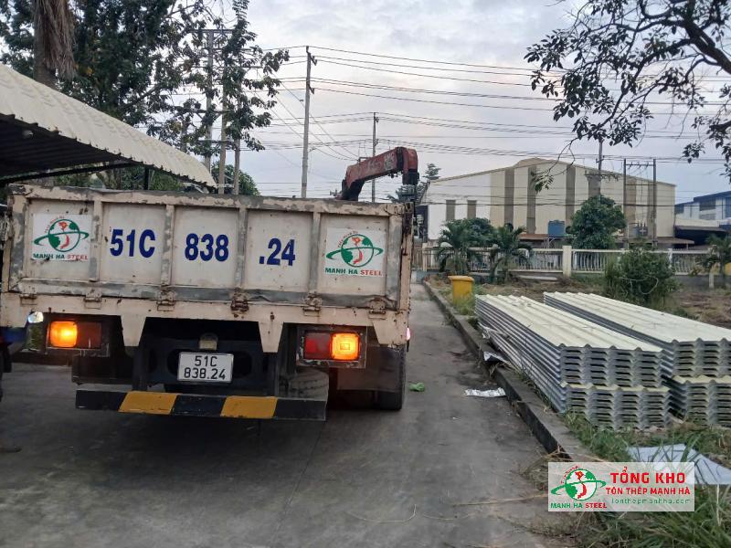 Tôn Thép Mạnh Hà là đại lý chính hãng Tôn Đông Á tại Long An