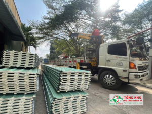 Đại lý tôn Việt Nhật tại Tây Ninh cung cấp tôn chính hãng, giá gốc, nhiều ưu đãi hấp dẫn - Tôn Thép Mạnh Hà