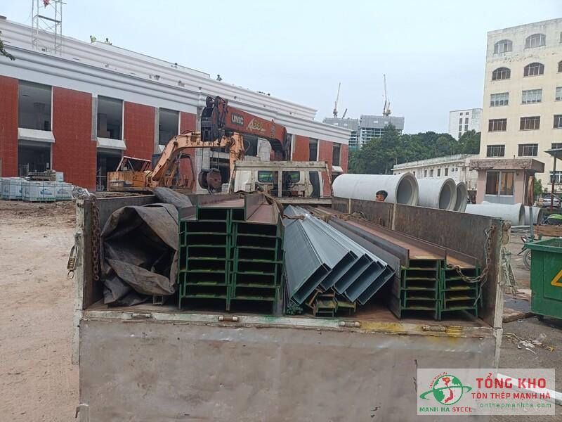 Cung cấp 5 tấn thép U200x6,5mm và 4 tấn thép I300x10mm cho nhà xưởng chế biến gỗ tại Bình Dương