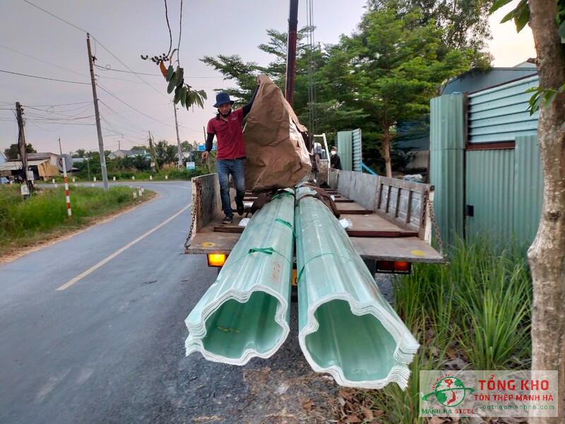Cung cấp 280m tôn nhựa lấy sáng đặc ruột 1.0mm cho dự án nhà xưởng tại Bà Rịa