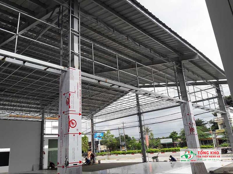 Nhu cầu sử dụng tôn Hoa Sen tại TPHCM khá cao, tập trung nhiều ở các KCN, nhà xưởng,....