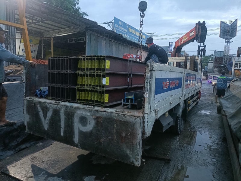 Thép hình chính hãng đầy đủ hóa đơn, chứng từ, giá tốt nhất