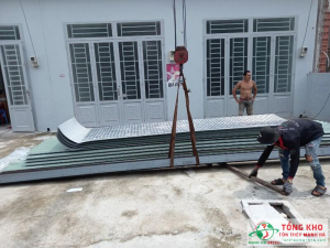 Giá tôn Hoa Sen tại Quận 1