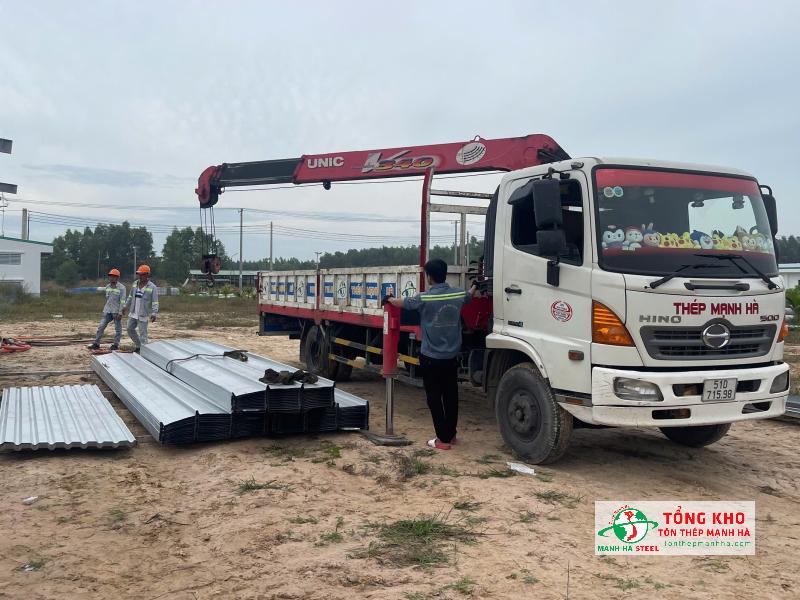 Mua tôn Hoa Sen chính hãng, giá gốc, giao tận nơi ở Quận Bình Thạnh tại đại lý Tôn Thép Mạnh Hà