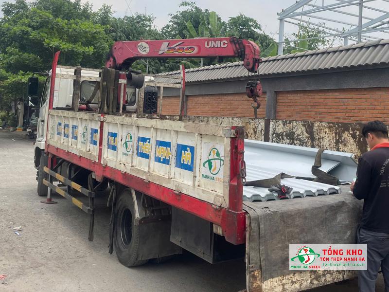 Đại lý tôn Hoa Sen tại Quận Gò Vấp - Tôn Thép Mạnh Hà cung cấp tôn chất lượng, đầy đủ các loại