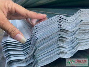Giá tôn nhựa tại Tây Ninh