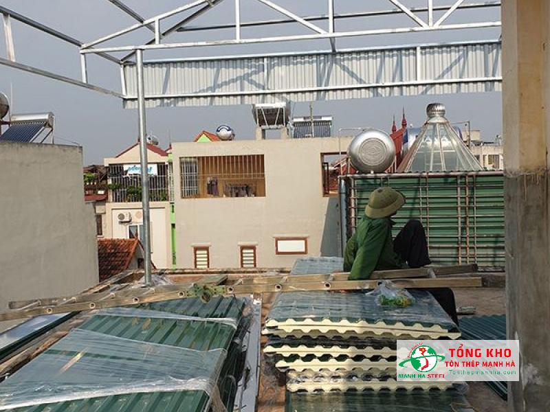 Nhu cầu sử dụng tôn Hoa Sen tại Huyện Hóc Môn đang ở mức ổn định