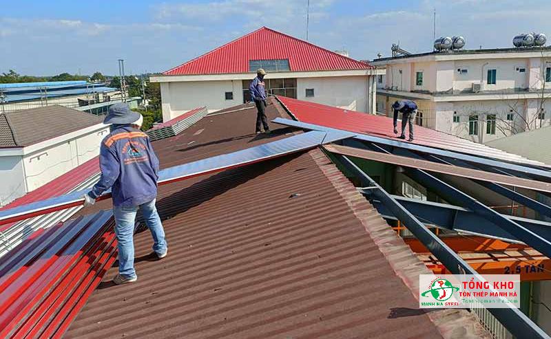 Nhu cầu sử dụng tôn Hoa Sen cho các công trình dân dụng, công nghiệp tại Huyện Nhà Bè ngày càng tăng