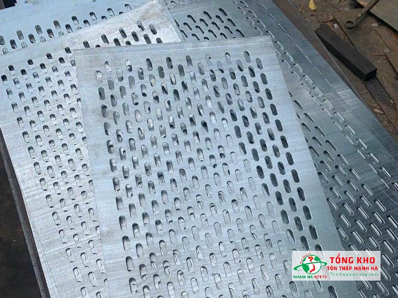 Tôn Thép Mạnh Hà là xưởng gia công tấm thép đục lỗ tại Quận 6 nhận gia công theo yêu cầu, giá cạnh tranh