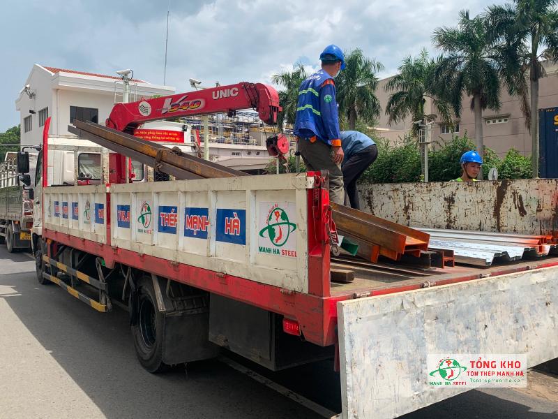 Tôn Thép Mạnh Hà cung cấp thép hình tại Quận 10, nhập trực tiếp nhà máy, giao tận nơi
