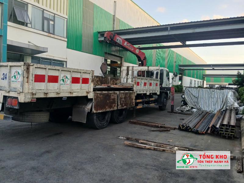 Tôn Thép Mạnh Hà là đại lý thép hình tại Quận 4 uy tín, giá ưu đãi đến 10%