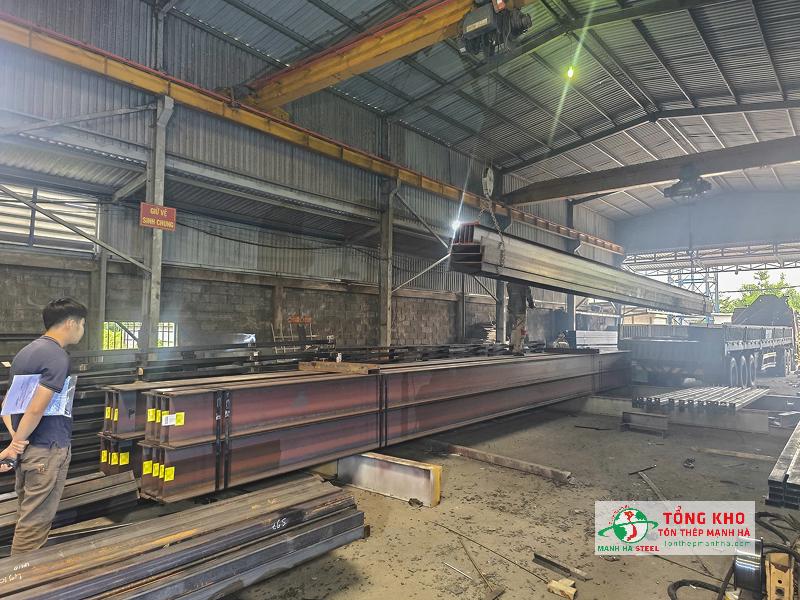 Giao thép hình I400 – I500 về xưởng cơ khí tại Củ Chi