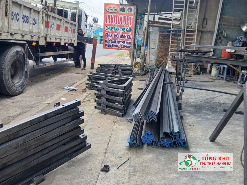 Giao thép hình V cho xưởng cơ khí tại Đồng Nai