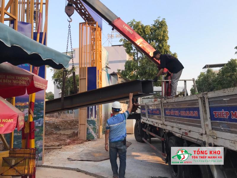 Giao thép I200 cho công trình xây dựng tòa nhà văn phòng tại đường Nguyễn Tất Thành, Quận 4