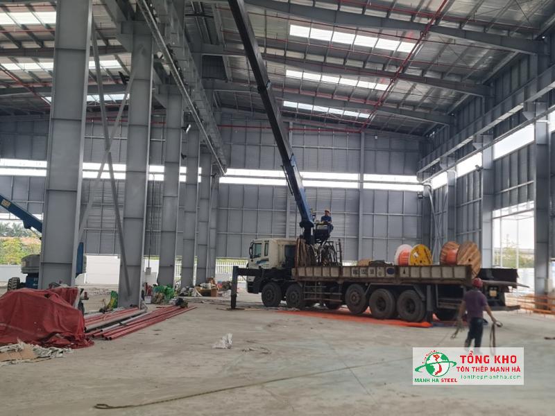 Nhu cầu sử dụng thép hình xây dựng nhà xưởng tại Hóc Môn hiện nay đang có dấu hiệu tăng trưởng tốt
