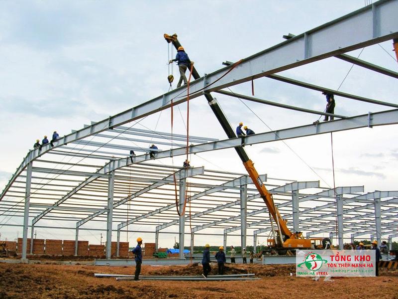 Thị trường thép hình tại Huyện Bình Chánh đang có xu hướng tăng trưởng ổn định, đặc biệt là các công trình trong KCN Vĩnh Lộc