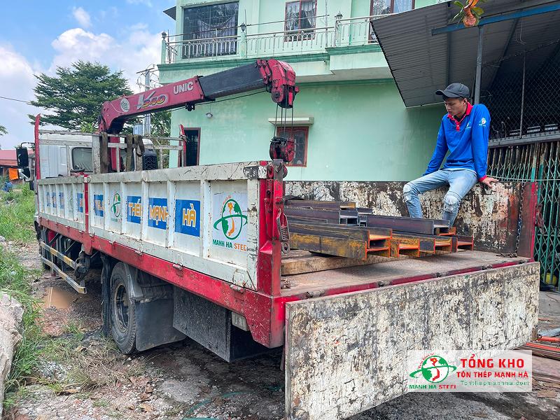 Mua thép I tại Đồng Nai ở đại lý Tôn Thép Mạnh Hà giao nhanh tận nơi, hàng chính hãng, giá gốc, chứng từ đầy đủ