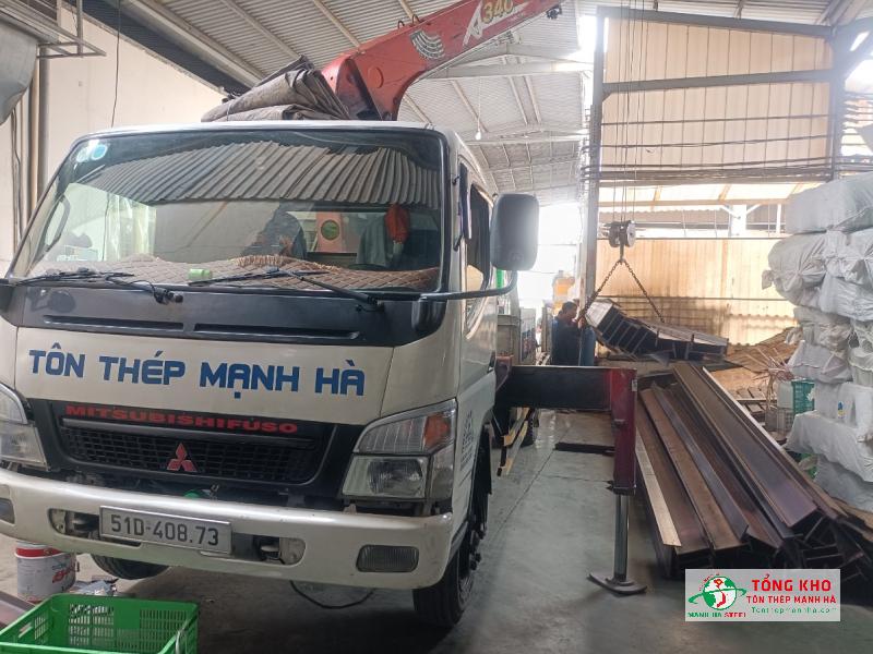 Tôn Thép Mạnh Hà có kho hàng lớn, cung ứng thép I tại Quân 5 số lượng lớn cho mọi công trình