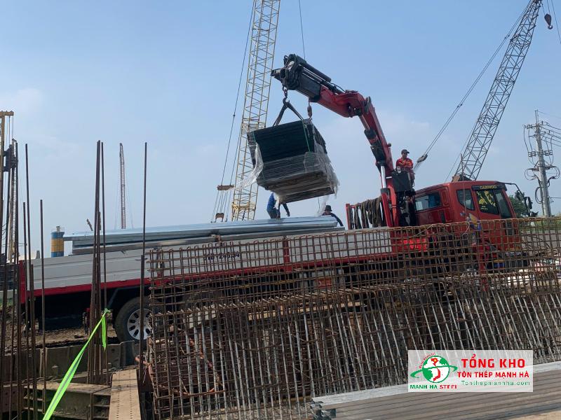 Tại Tiền Giang hiện đang thi công nhiều dự án nhà xưởng, nhà kho quy mô vừa