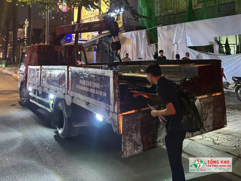 Giao sắt I cho công trình đường Lê Quý Đôn, Quận 1