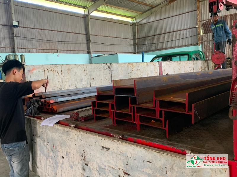 Giao sắt I150 cho xưởng cơ khí ở Quận 10