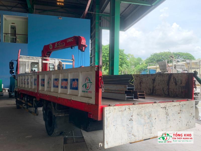 Giao thép I100 cho nhà máy sản xuất nước đá, nước tinh khiết tại Quận 11