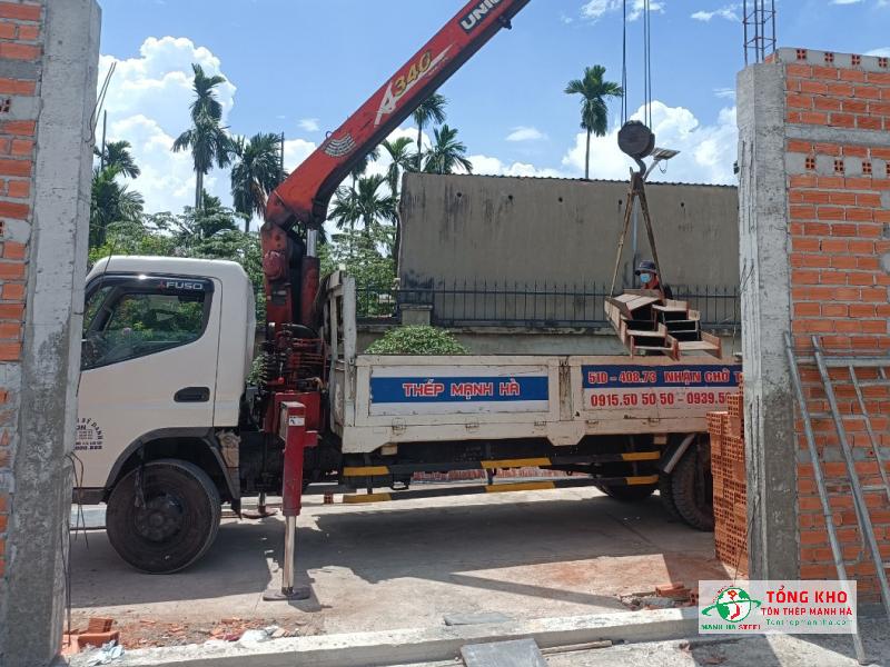 Giao thép I200 cắt theo yêu cầu cho công trình nhà ở tại Quận 11