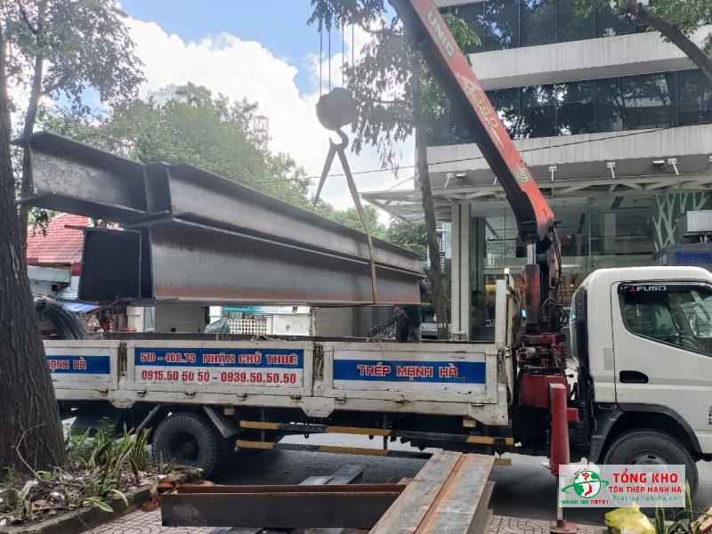Giao thép I200 cho công trình sửa tòa nhà văn phòng tại Quận 3