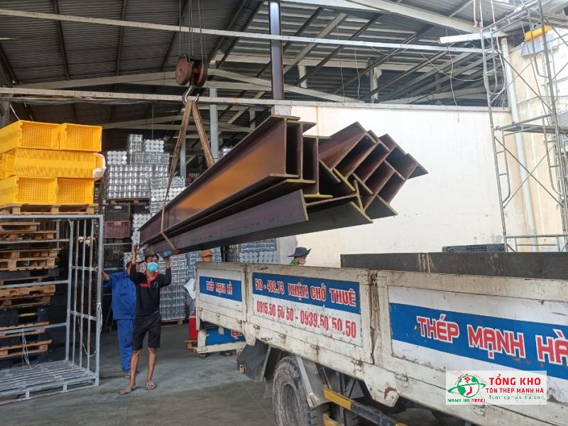 Giao thép hình I200 cho xưởng cơ khí tại Quận 4