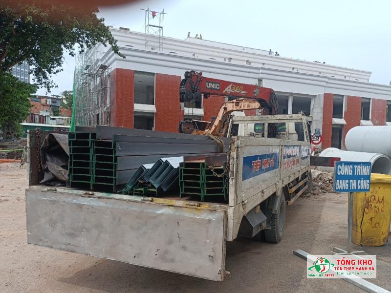 Cung cấp thép I đến công trình trường tiểu học tại Quận 4