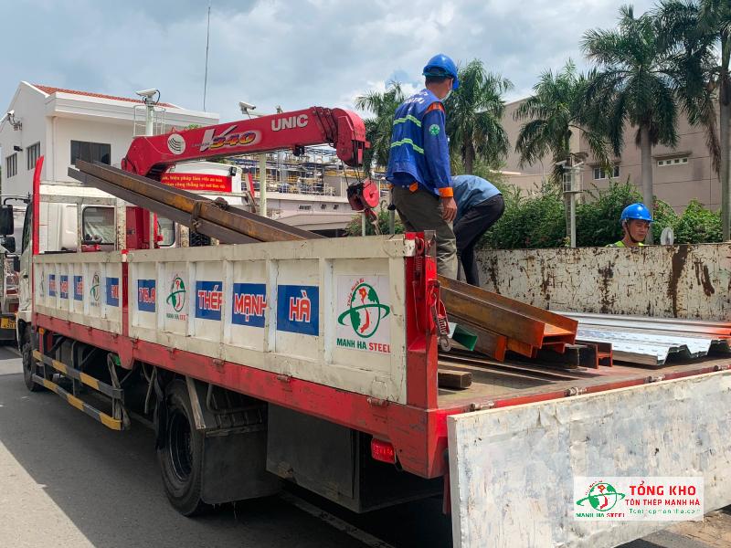 Giao thép I150 xây dựng nhà ở trong KDC Phú Mỹ Vạn Phát Hưng Quận 7