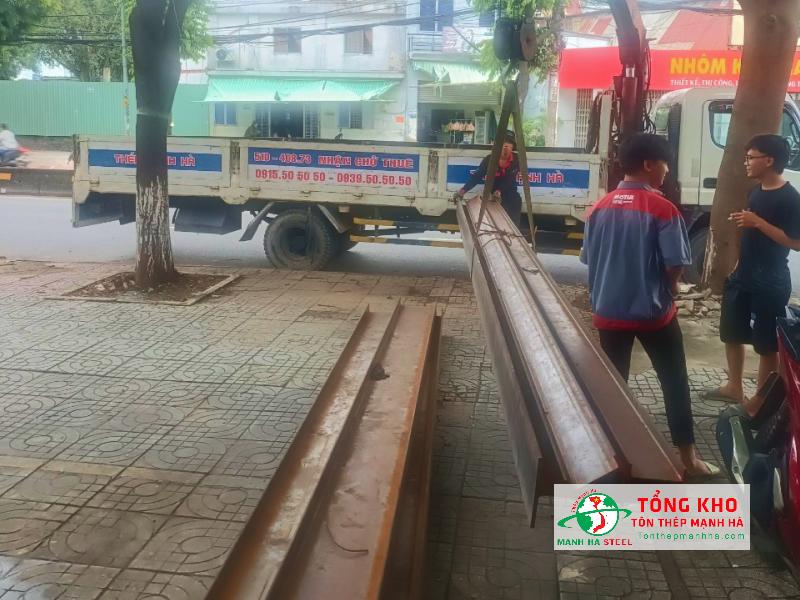 Giao thép I Đại Việt cho công trình trên đường Tạ Quang Bửu, Quận 8