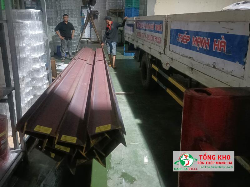Giao thép hình I Posco sửa kho hàng tại Quận Phú Nhuận