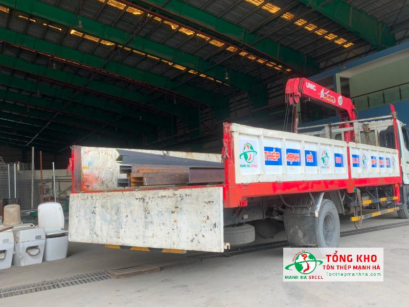 Giao thép I cho Công ty Nội thất Hòa Gia tại Tân Bình