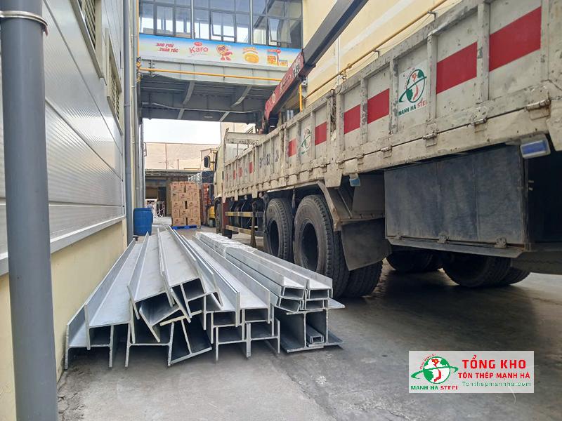 Giao thép hình I mạ kẽm cho Công ty Bánh kẹo Richy tại KCN Trảng Bàng, Tây Ninh