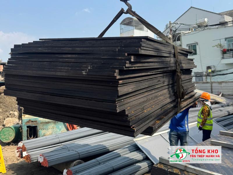 Nên chọn nhà cung cấp ván phủ phim tại Tiền Giang chủ động nguồn hàng hóa, đảm bảo tiến độ công trình