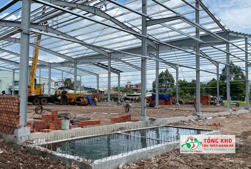 Thép I sử dụng trong xây dựng nhà hàng, resort ven biển ở Cần giờ rất phổ biến