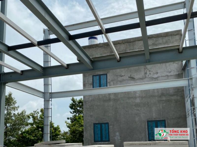 Thép hình I sử dụng trong các công trình cải tạo, nâng tầng nhà phố ở Quận 11 khá phổ biến